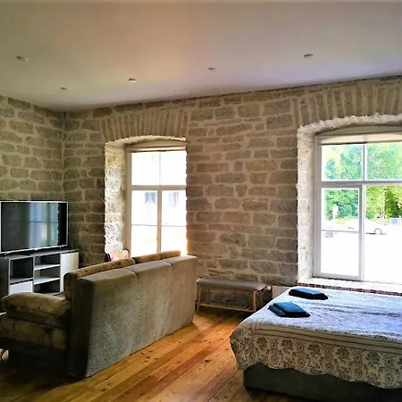 Perfect In Old Town With Parking Apartment *